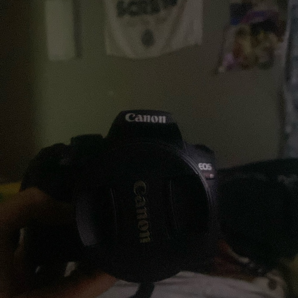 selling canon camera !